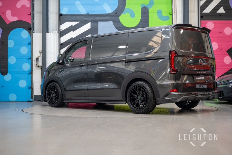Volkswagen Transporter 2.0 T32 150ps Diesel 4M Auto Panel Van SWB - N55731