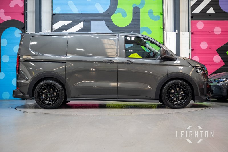 Volkswagen Transporter 2.0 T32 150ps Diesel 4M Auto Panel Van SWB - N55731