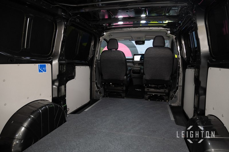 Volkswagen Transporter 2.0 T32 150ps Diesel 4M Auto Panel Van SWB - N55731
