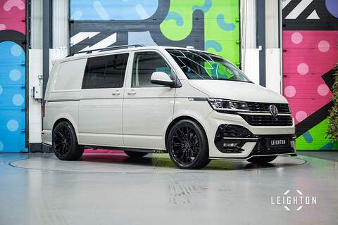 Volkswagen Transporter 240PS STYLE 3.0 TDI 10SPD AUTO 4MOTION LV-BLACK PACK