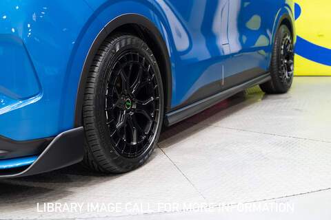 Ford Transit Custom 2.5 320 PHEV 232ps Auto Double Cab L1 - N5580