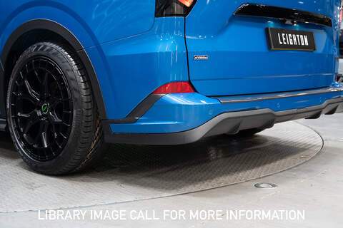 Ford Transit Custom 2.5 320 PHEV 232ps Auto Double Cab L1 - N5580