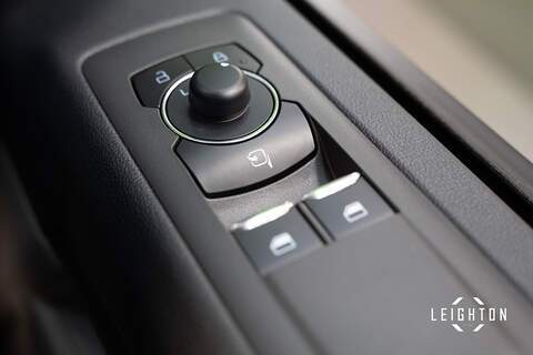 Ford Transit Custom 2.5 320 PHEV 232ps Auto Panel Van L1 - N5593