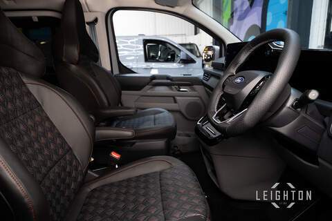 Ford Transit Custom 2.5 320 PHEV 232ps Auto Double Cab L1 - N5601