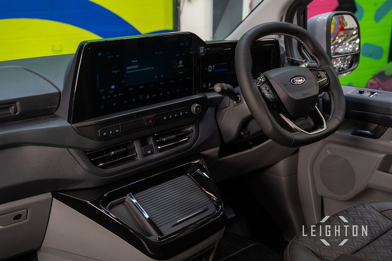 Ford Transit Custom 2.5 320 PHEV 232ps Auto Double Cab L1 - N5601