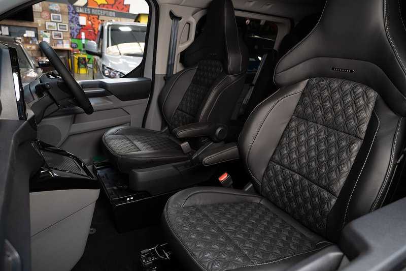 Ford Transit Custom 2.5 320 PHEV 232ps Auto Double Cab L1 - N5602