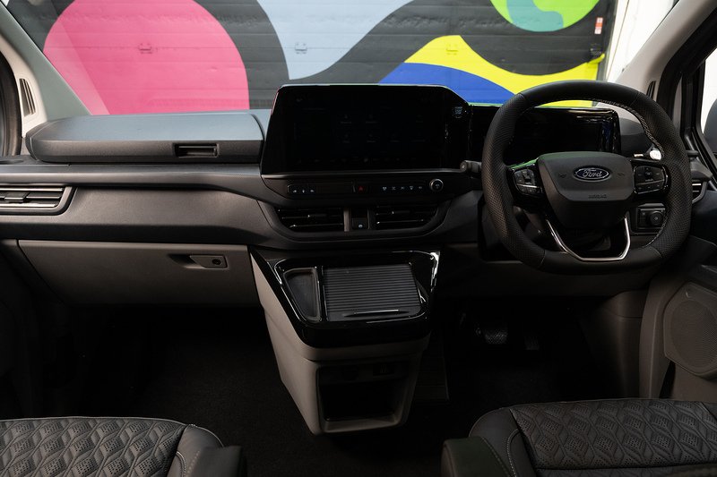 Ford Transit Custom 2.5 320 PHEV 232ps Auto Double Cab L1 - N5602