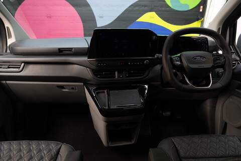 Ford Transit Custom 2.5 320 PHEV 232ps Auto Double Cab L1 - N5602