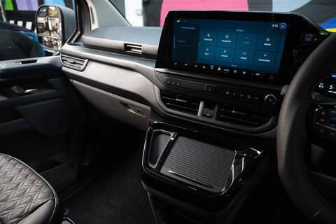 Ford Transit Custom 2.5 320 PHEV 232ps Auto Double Cab L1 - N5602