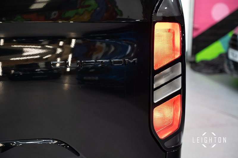 Ford Transit Custom 2.5 320 PHEV 232ps Auto Double Cab L1 - N5603