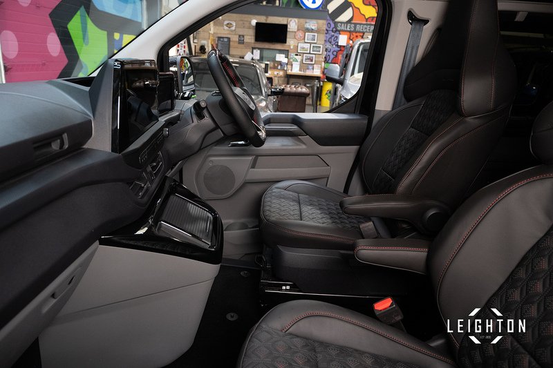 Ford Transit Custom 2.5 320 PHEV 232ps Auto Double Cab L1 - N5603