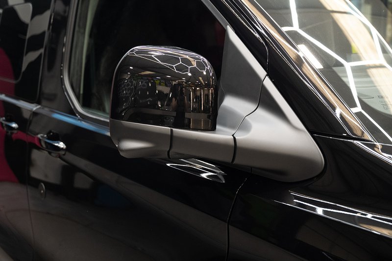 Ford Transit Custom 2.5 320 PHEV 232ps Auto Double Cab L1 - N5610