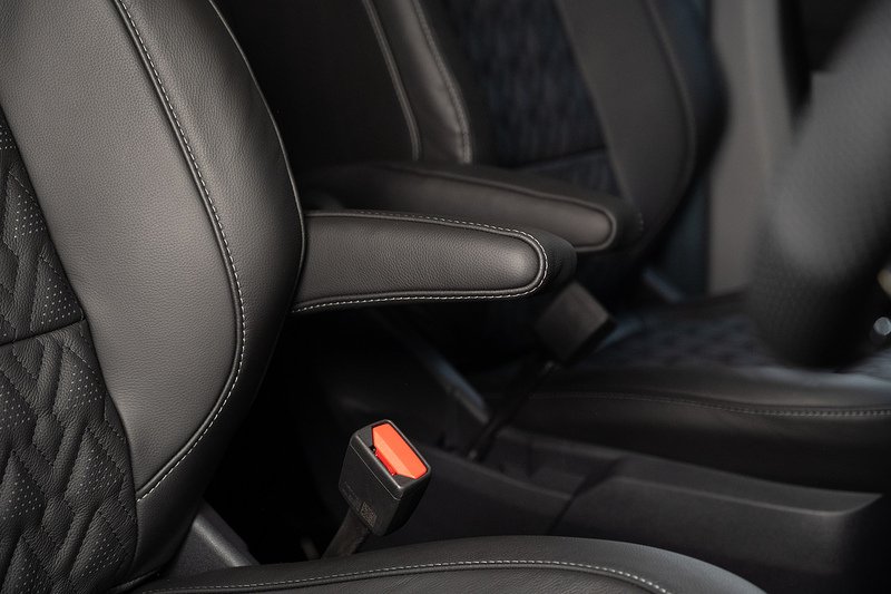 Ford Transit Custom 2.5 320 PHEV 232ps Auto Double Cab L1 - N5610