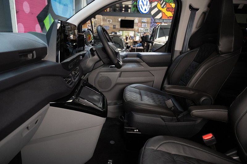 Ford Transit Custom 2.5 320 PHEV 232ps Auto Double Cab L1 - N5610