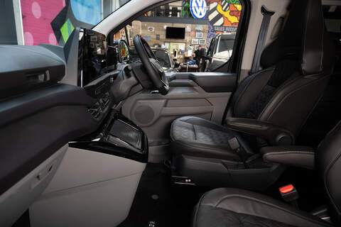 Ford Transit Custom 2.5 320 PHEV 232ps Auto Double Cab L1 - N5610