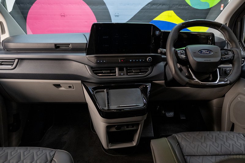 Ford Transit Custom 2.5 320 PHEV 232ps Auto Double Cab L1 - N5610