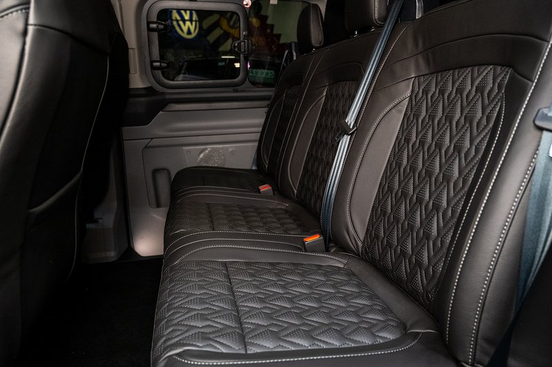 Ford Transit Custom 2.5 320 PHEV 232ps Auto Double Cab L1 - N5610