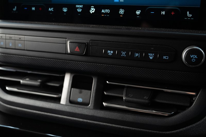 Ford Transit Custom 2.5 320 PHEV 232ps Auto Double Cab L1 - N5610