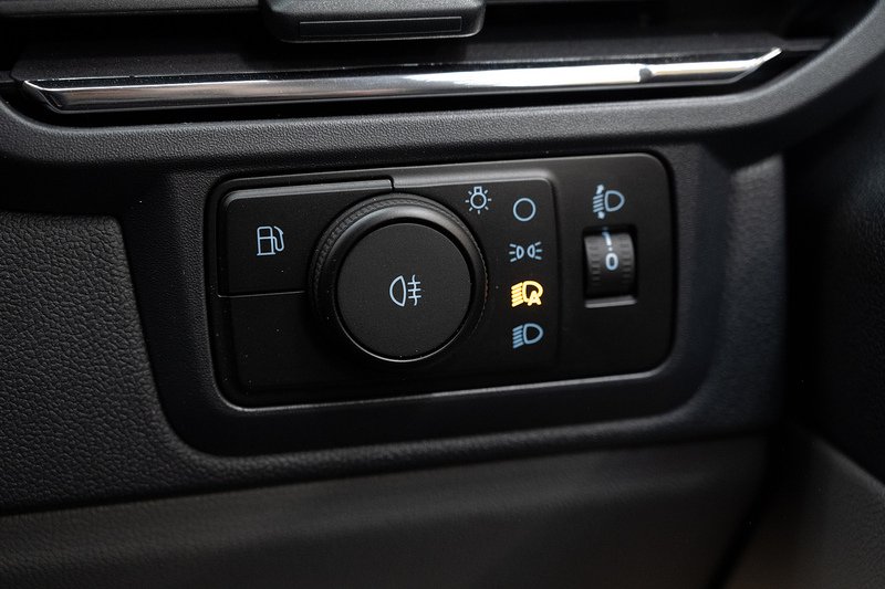 Ford Transit Custom 2.5 320 PHEV 232ps Auto Double Cab L1 - N5610