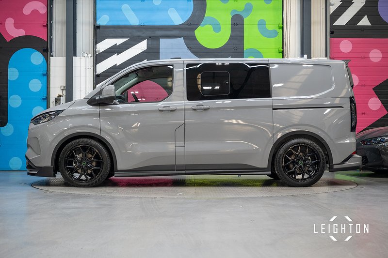 Ford Transit Custom 2.5 320 PHEV 232ps Auto Double Cab L1 - N5611