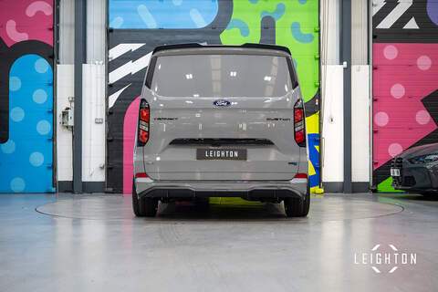 Ford Transit Custom 2.5 320 PHEV 232ps Auto Double Cab L1 - N5611