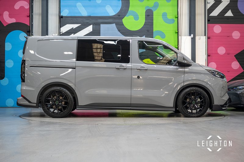 Ford Transit Custom 2.5 320 PHEV 232ps Auto Double Cab L1 - N5611