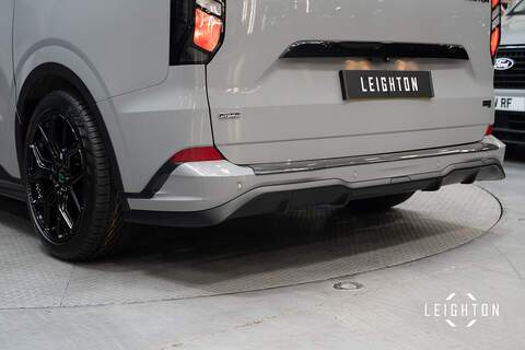 Ford Transit Custom 2.5 320 PHEV 232ps Auto Double Cab L1 - N5611
