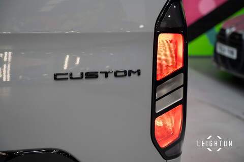Ford Transit Custom 2.5 320 PHEV 232ps Auto Double Cab L1 - N5611