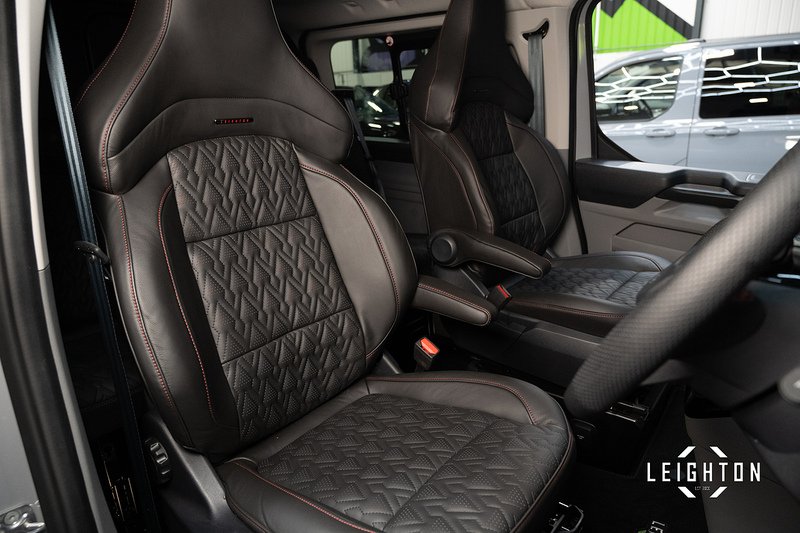 Ford Transit Custom 2.5 320 PHEV 232ps Auto Double Cab L1 - N5611
