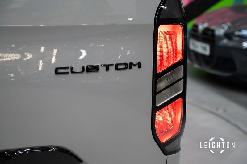 Ford Transit Custom 2.5 320 PHEV 232ps Auto Panel Van L2 - N5614