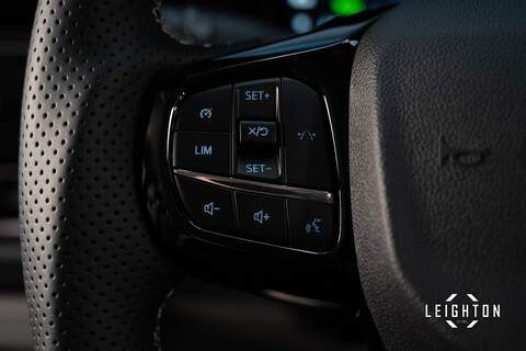 Ford Transit Custom 2.5 320 PHEV 232ps Auto Panel Van L2 - N5614