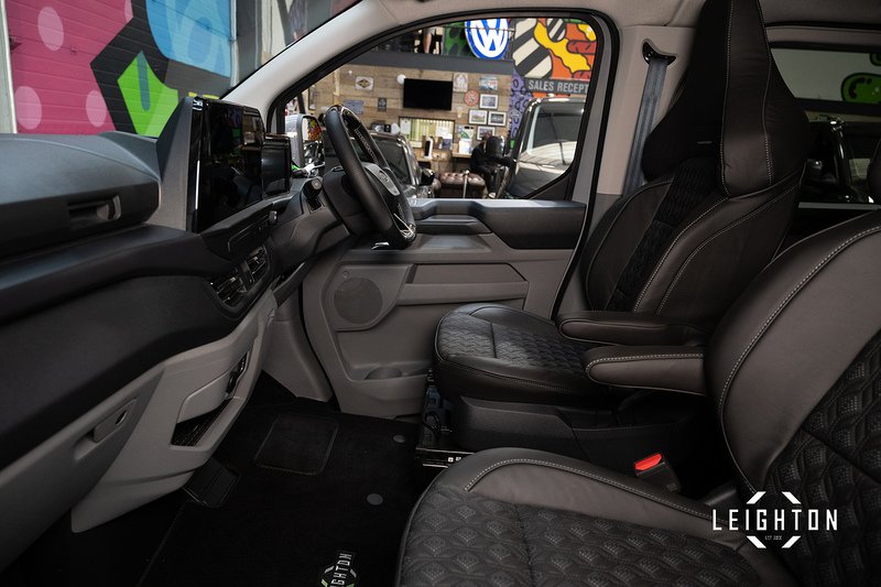 Ford Transit Custom 2.5 320 PHEV 232ps Auto Double Cab L1 - N5615