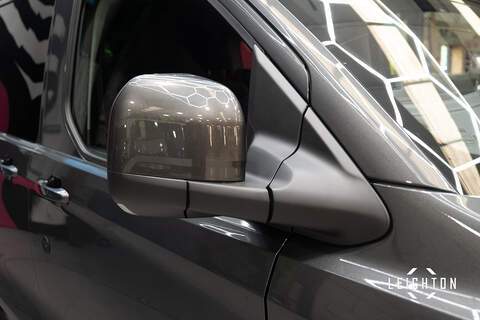 Ford Transit Custom 2.5 320 PHEV 233ps Auto Double Cab L1 - N5616