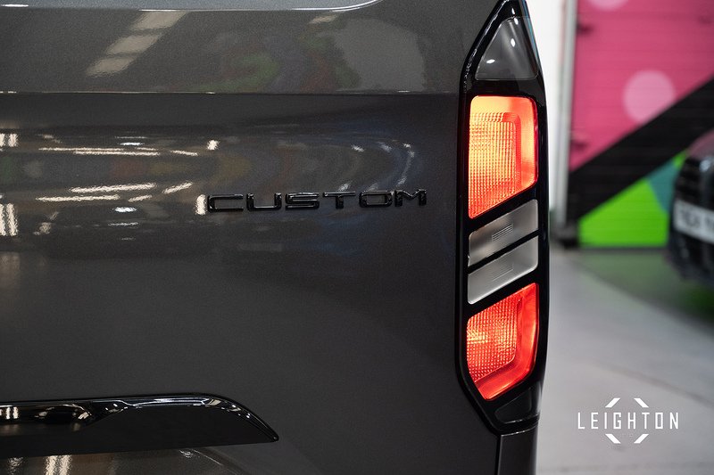 Ford Transit Custom 2.5 320 PHEV 233ps Auto Double Cab L1 - N5616
