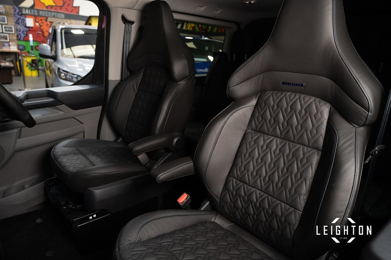 Ford Transit Custom 2.5 320 PHEV 233ps Auto Double Cab L1 - N5616