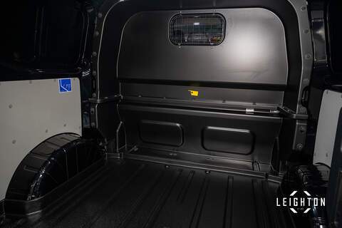 Ford Transit Custom 2.5 320 PHEV 232ps Auto Double Cab L1 - N5617