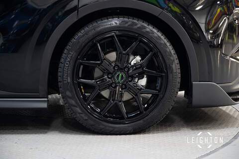 Ford Transit Custom 2.5 320 PHEV 232ps Auto Double Cab L1 - N5618