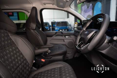 Ford Transit Custom 2.5 320 PHEV 232ps Auto Double Cab L1 - N5618