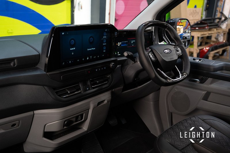 Ford Transit Custom 2.5 320 PHEV 232ps Auto Double Cab L1 - N5618