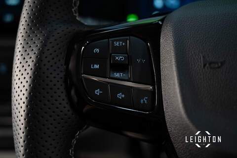 Ford Transit Custom 2.5 320 PHEV 232ps Auto Double Cab L1 - N5618