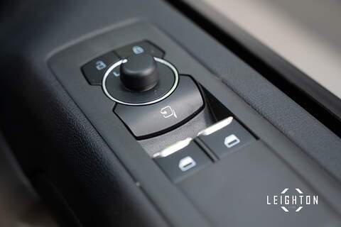 Ford Transit Custom 2.5 320 PHEV 232ps Auto Double Cab L1 - N5618