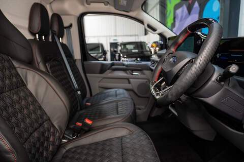 Ford Transit Custom 2.5 320 PHEV 232ps Auto Panel Van L1 - N5620