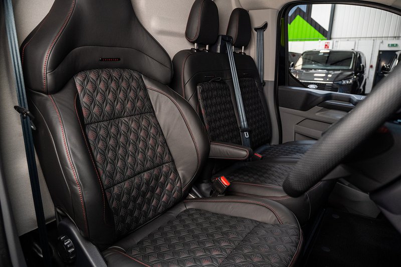 Ford Transit Custom 2.5 320 PHEV 232ps Auto Panel Van L1 - N5620