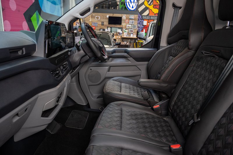 Ford Transit Custom 2.5 320 PHEV 232ps Auto Panel Van L1 - N5620