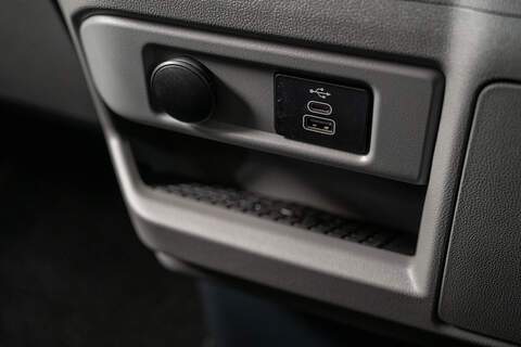 Ford Transit Custom 2.5 320 PHEV 232ps Auto Panel Van L1 - N5620
