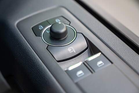 Ford Transit Custom 2.5 320 PHEV 232ps Auto Panel Van L1 - N5620