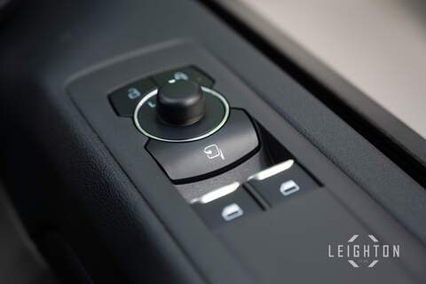 Ford Transit Custom 2.5 320 PHEV 232ps Auto Double Cab L1 - N5623