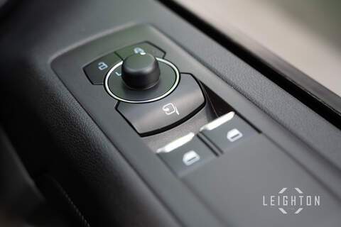 Ford Transit Custom 2.5 320 PHEV 232ps Auto Double Cab L1 - N5624