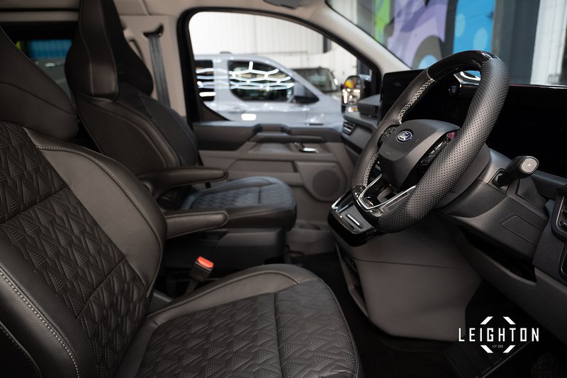 Ford Transit Custom 2.5 320 PHEV 232ps Auto Double Cab L1 - N5625