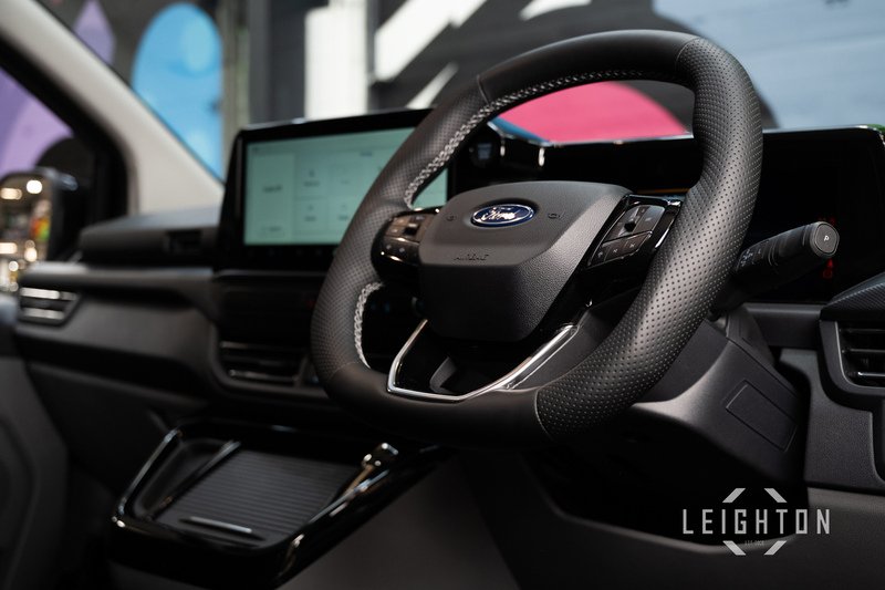 Ford Transit Custom 2.5 320 PHEV 232ps Auto Double Cab L1 - N5626